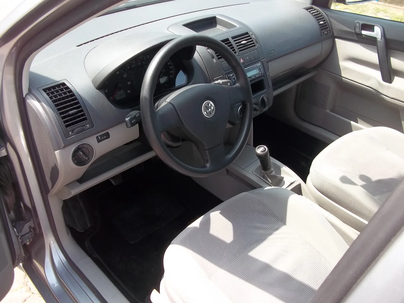 Volkswagen Polo 1.4 Confortline — foto 13