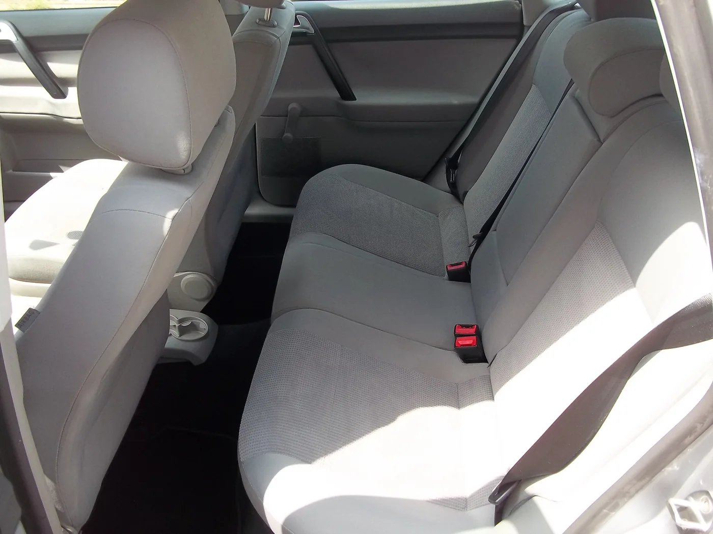 Volkswagen Polo 1.4 Confortline — foto 14